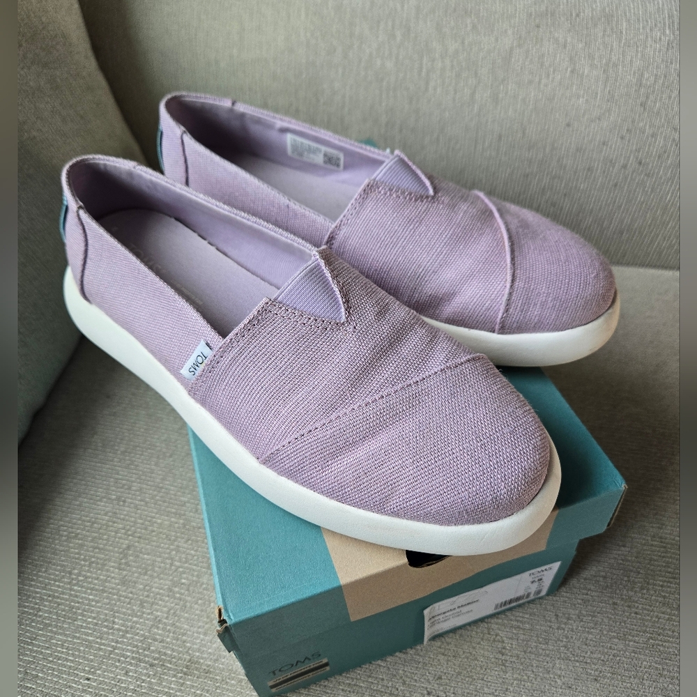 TOMS Women's Purple Slip-On Shoes